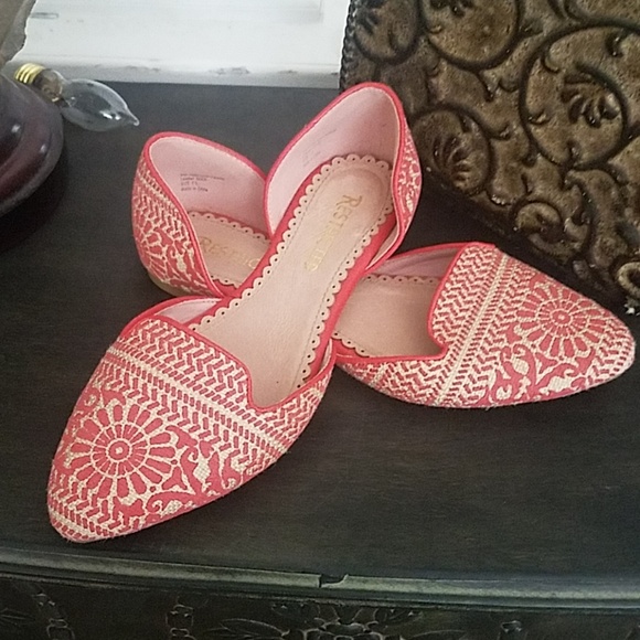 Flats - Picture 2 of 3